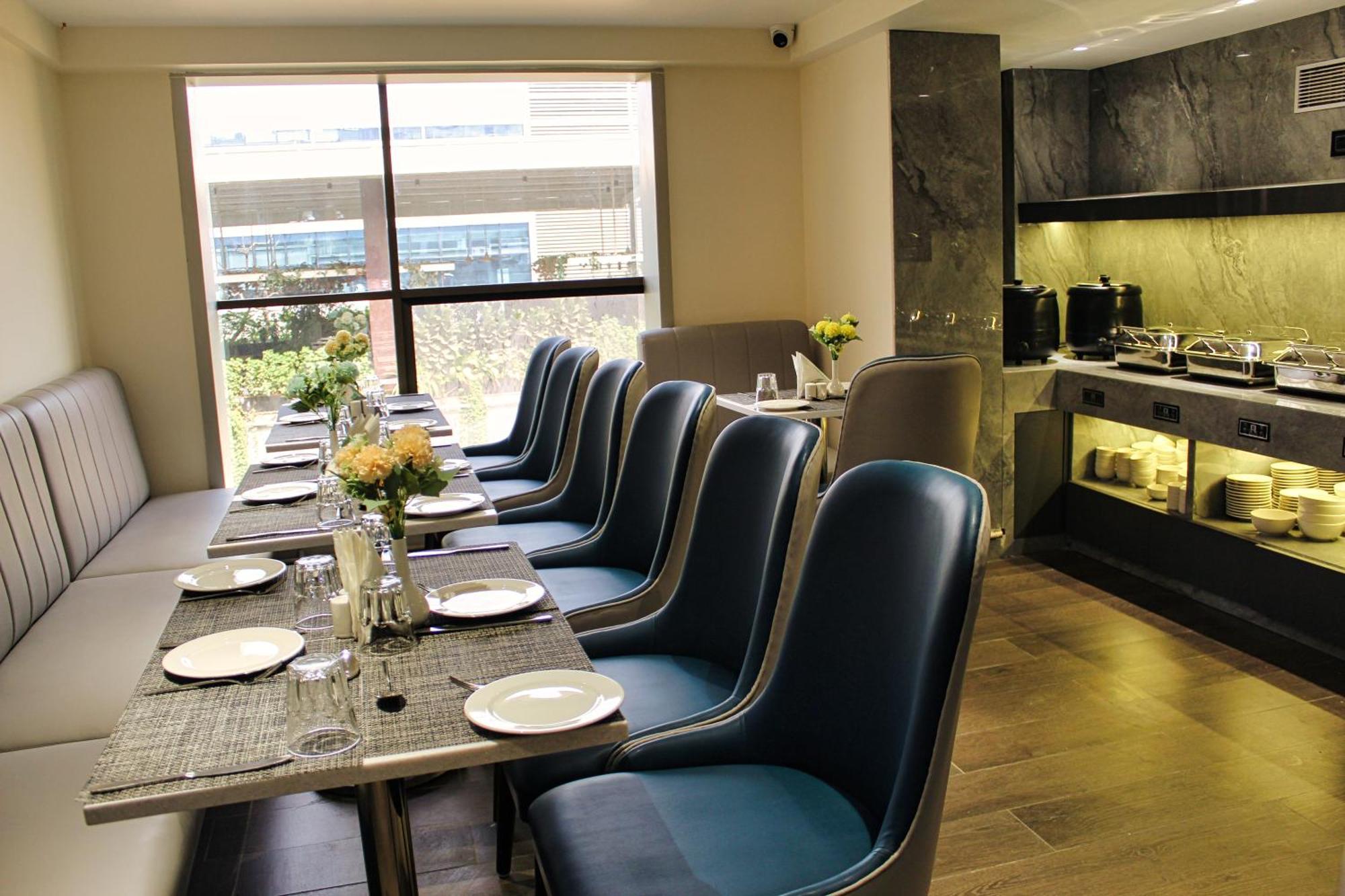 Maxxvalue Hotel Midc - Andheri Mumbai Exterior photo